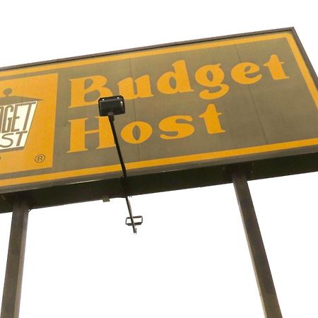 Budget Host Airport Inn Waterville Buitenkant foto